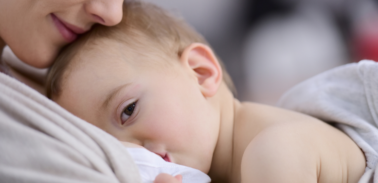 الرضاعة الطبيعية تقي الطفل والأم من هذه الأمراض