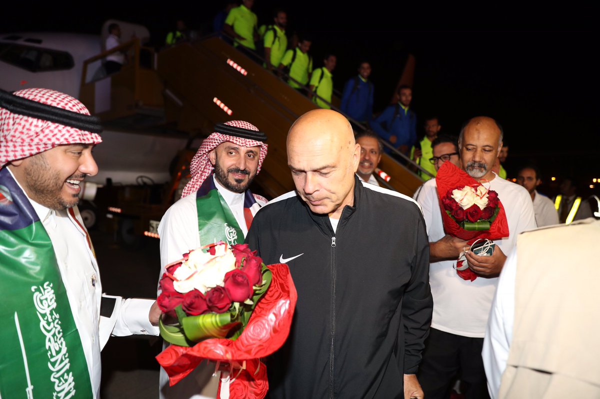 بالورود.. استقبال رسمي لبعثة الزمالك في الرياض