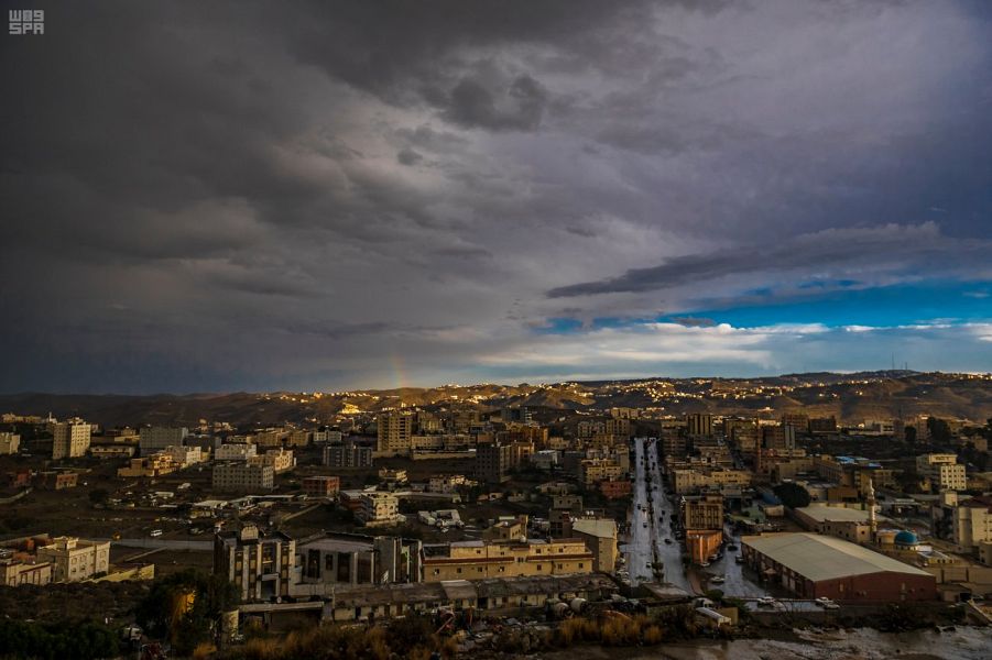 10 ساعات رؤية غير جيدة في 4 مناطق بسبب الرطوبة