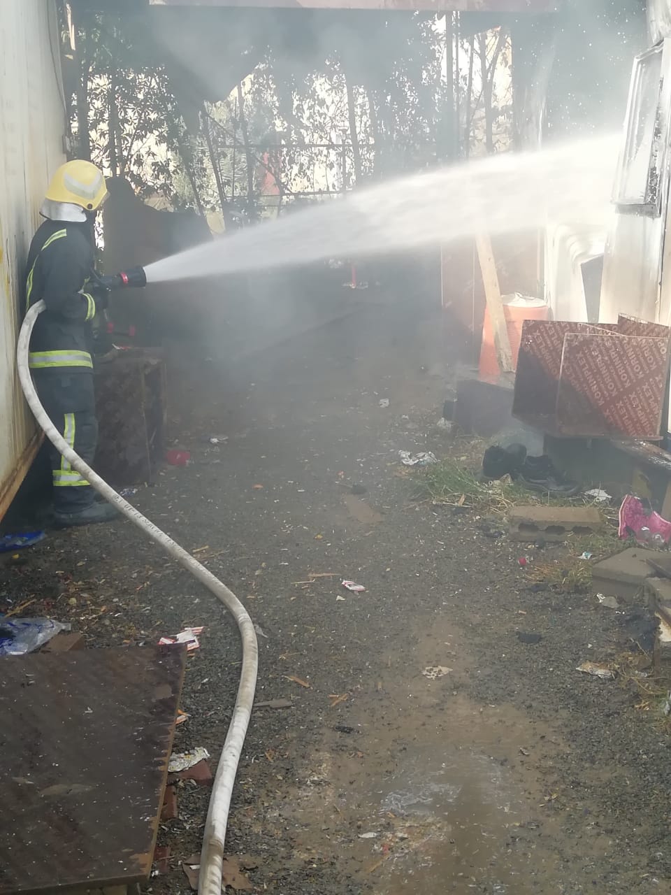 صور ..تسرب الغاز يتسبب بحريق السكن الداخلي لمستشفى خاص بمحايل