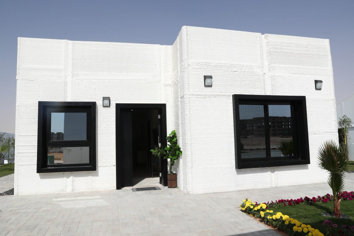 صور.. المملكة تبني أول منزل بالطباعة ثلاثية الأبعاد في الشرق الأوسط