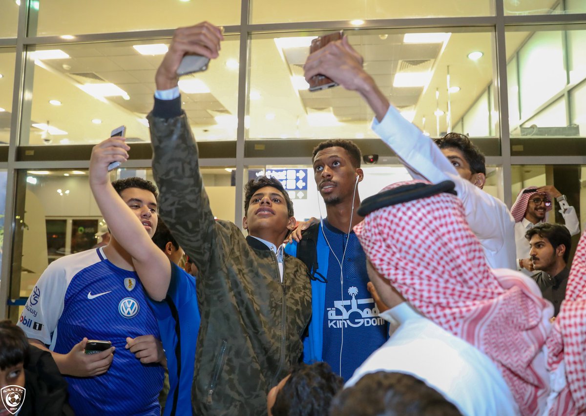 الهلال يصل الطائف .. والرئيس أول المستقبلين