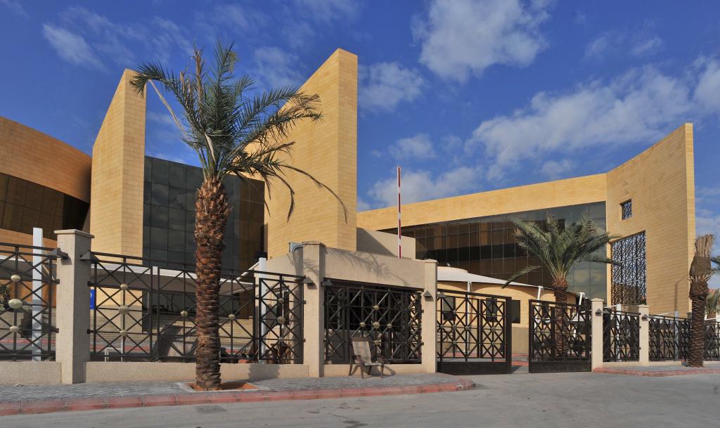 مكتبة الملك عبدالعزيز والمكتبة الوطنية التونسية تعاون معرفي وأهداف مشتركة