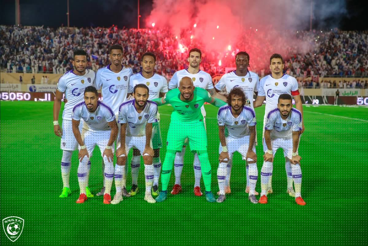 رقم استثنائي ينتظر الهلال