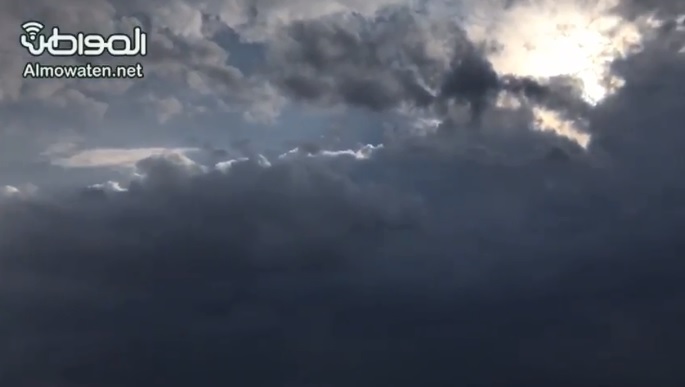 فيديو “المواطن” يوثق أجواء جدة .. أمطار وغيوم