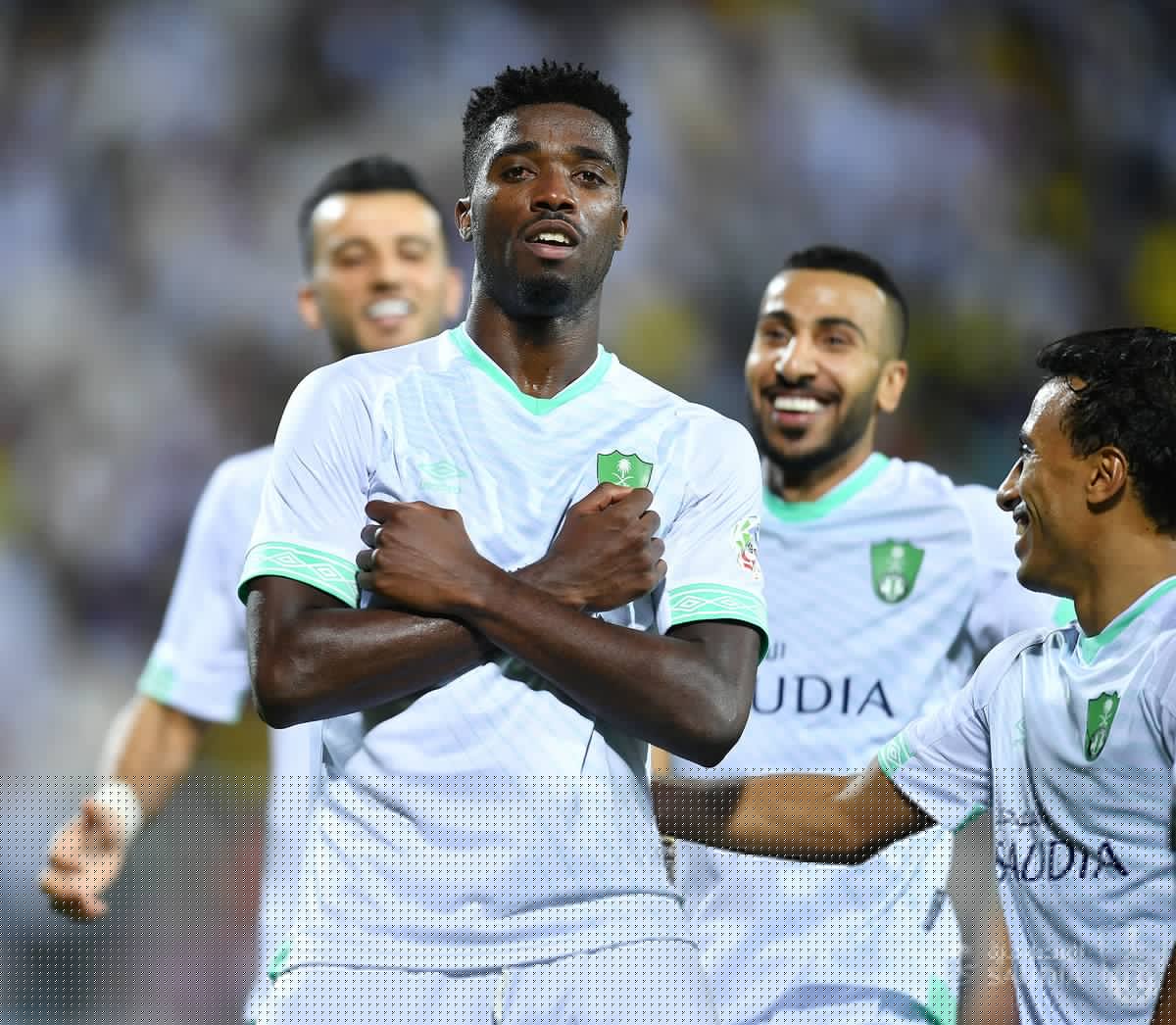 في الجولة الثامنة.. غويدي وتافاريس وجمهور الهلال الأفضل