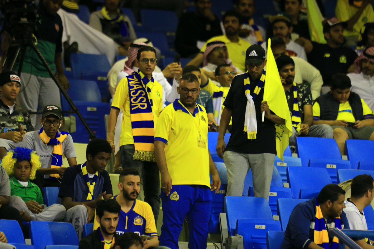 توافد الجماهير إلى ملعب مباراة الاتفاق والنصر