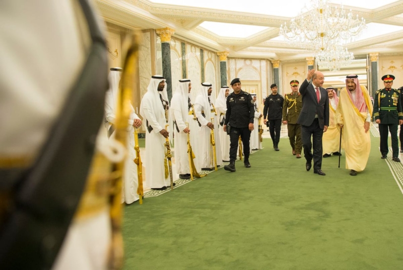 الملك يستقبل رئيس العراق ويقيم مأدبة غداء تكريماً له - المواطن