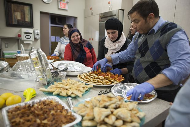 وسط إقبال ضخم.. المطبخ السوري يفتح مدرسة خاصة له في كندا