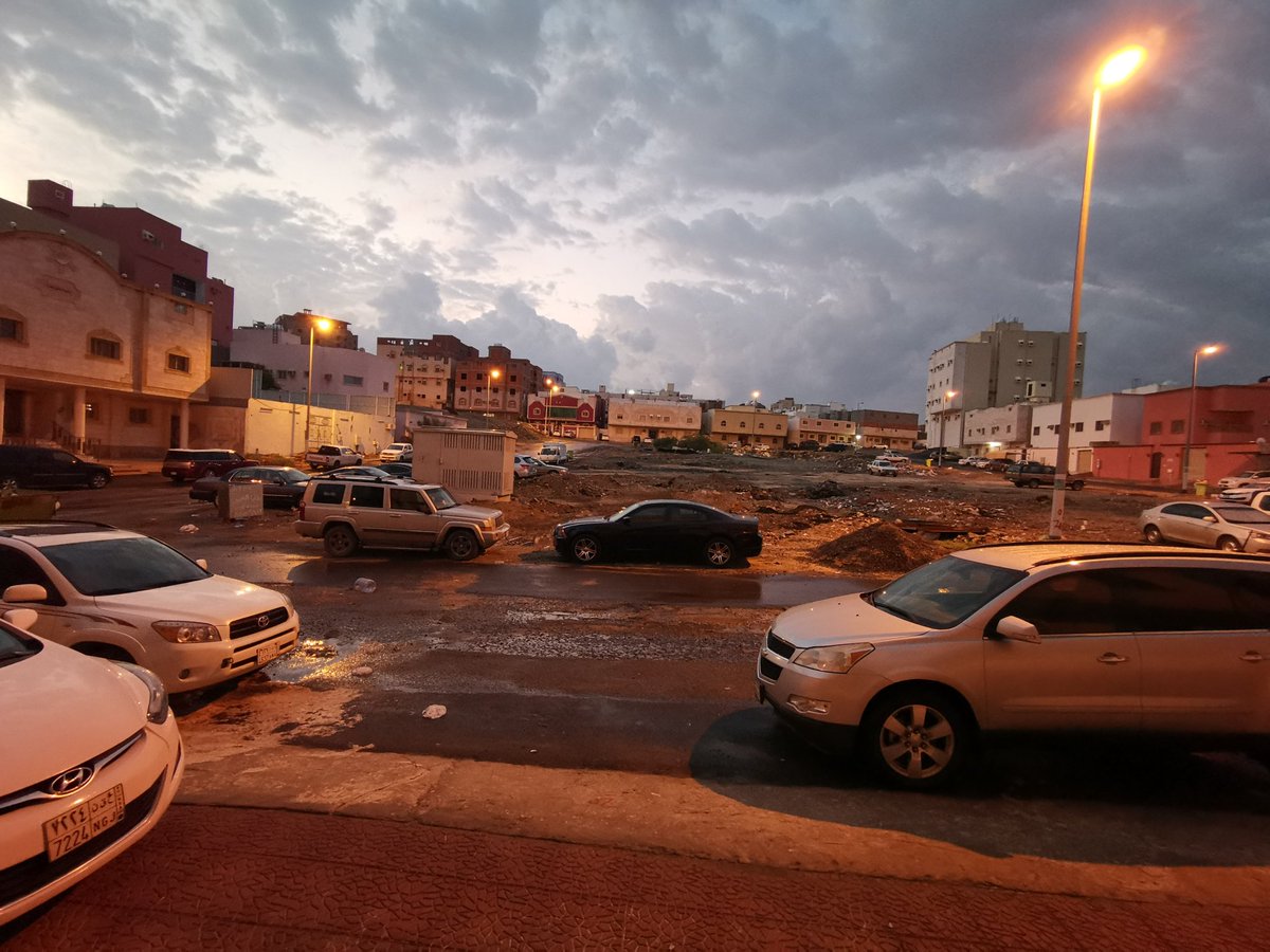 مكة المكرمة الآن .. هطول أمطار الخير وصور توثق اللحظة - المواطن