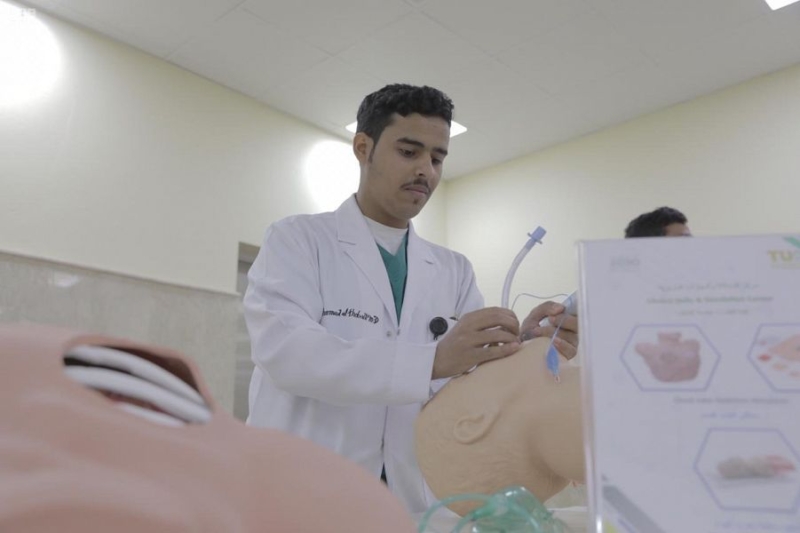صور.. المملكة الأولى عربيًّا وشرق أوسطيًّا في المحاكاة السريرية صحيفة صور.. المملكة الأولى عربيًّا وشرق أوسطيًّا في المحاكاة السريرية صحيفة