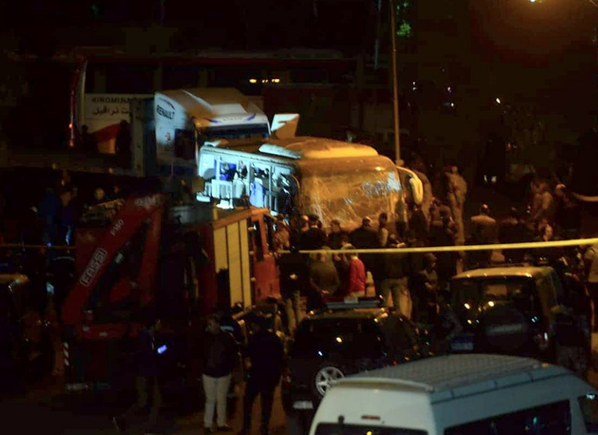 ارتفاع عدد ضحايا تفجير حافلة سياحية في مصر