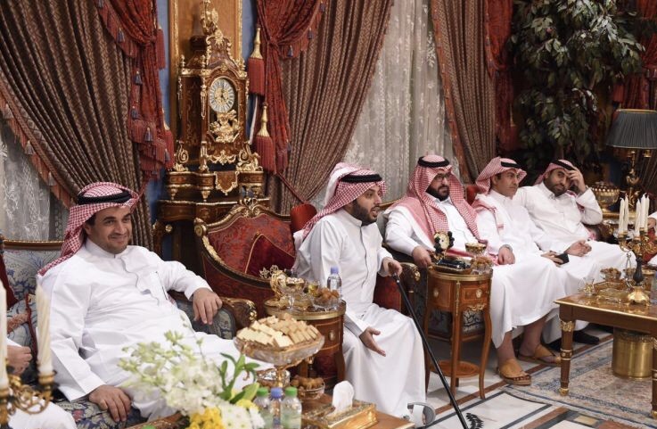 حملة استقالات قادمة .. النفيعي لن يكون الأخير