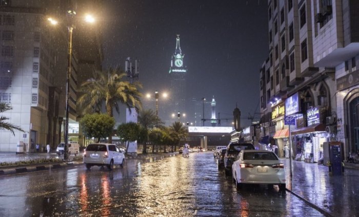 الدفاع المدني يحذر أهالي مكة المكرمة من التقلبات الجوية - المواطن