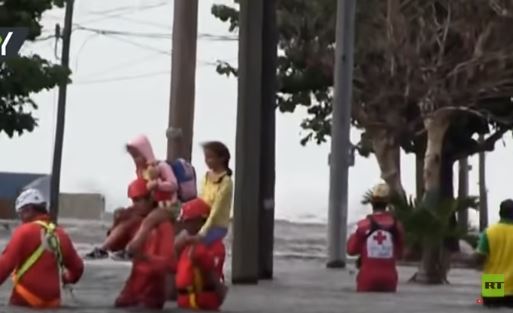 فيديو.. الفيضانات تجتاح عاصمة كوبا