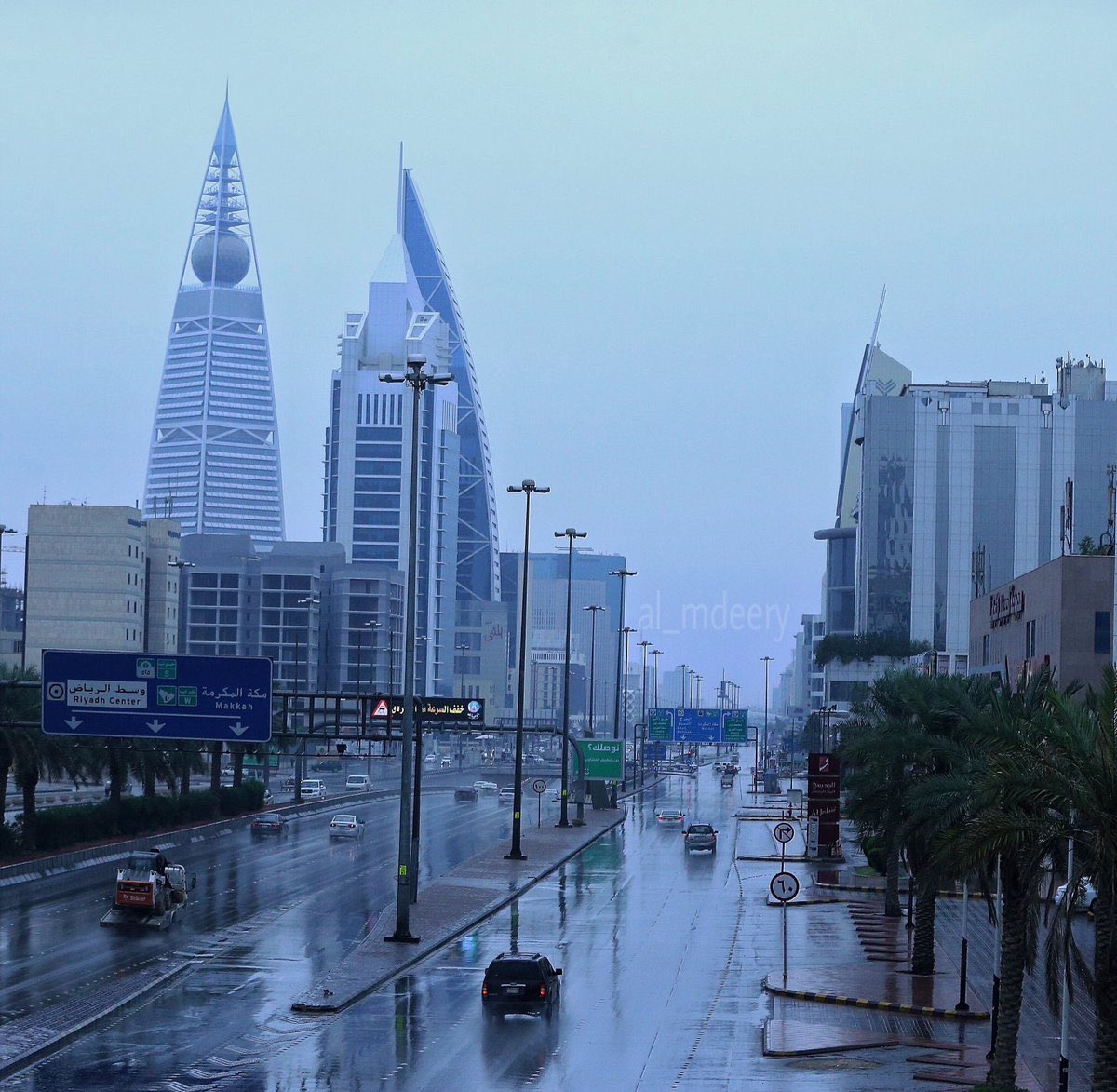 أمطار رعدية ورياح مع برد على الرياض لمدة 8 ساعات
