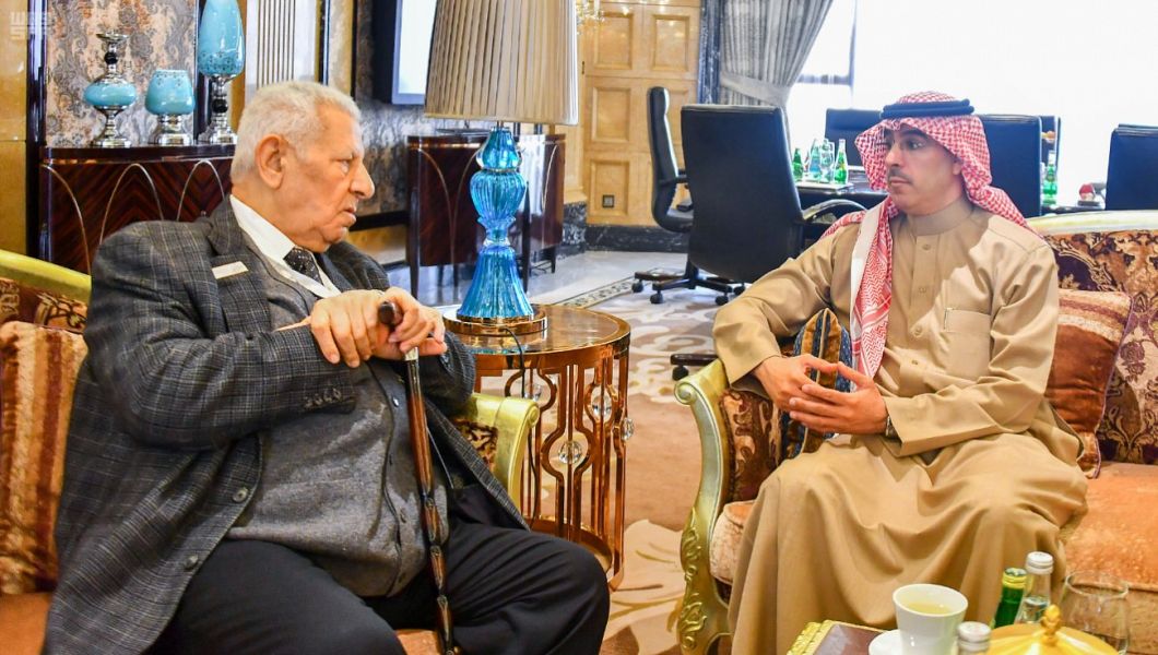 العواد يبحث تعزيز التعاون مع مسؤولي الإعلام في 4 دول عربية