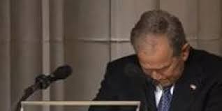 فيديو مؤثر.. بوش الابن ينهار خلال خطاب رثاء والده