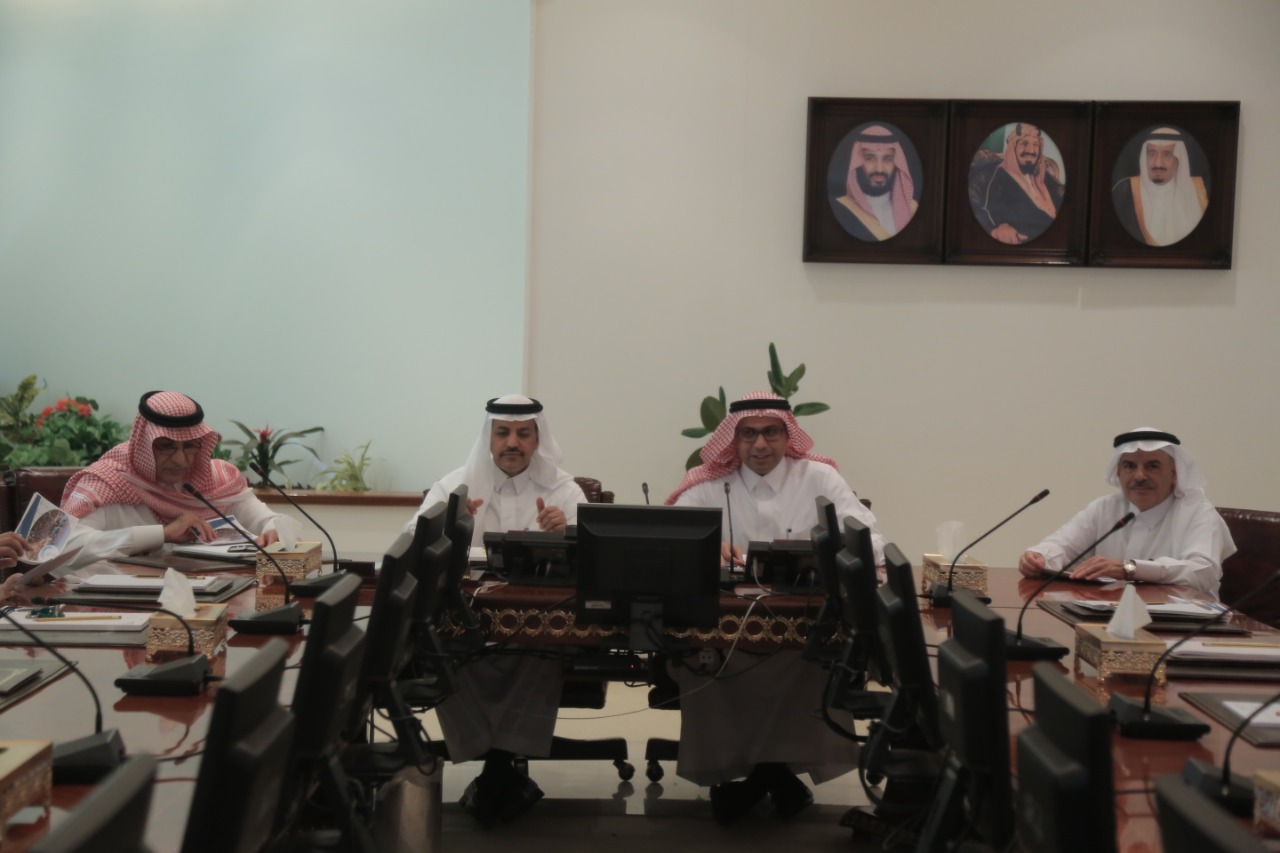 لجنة النقل بالشورى تطلع على مرافق وإمكانات ميناء جدة الإسلامي