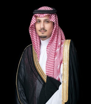 الأمير أحمد بن فهد بن سلمان يرعى المخيم العلمي الثاني لأيتام المملكة