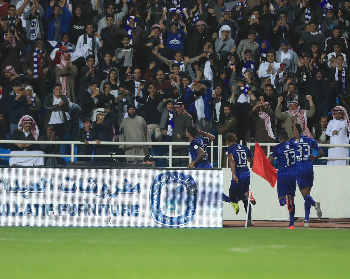 الهلال يتعادل مع التعاون في الوقت القاتل