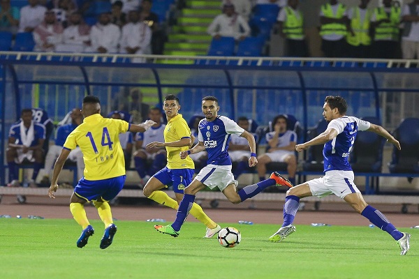 من يفوز بأول مباراة في الملاعب الجديدة.. الهلال أم النصر؟