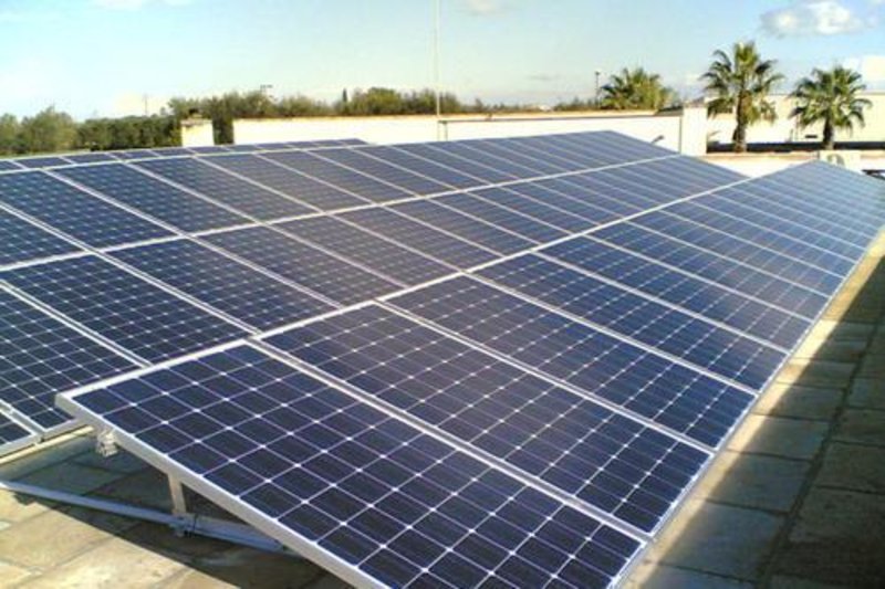 نادك توقع اتفاقية شراء طاقة شمسية لتقليل استهلاك الوقود 