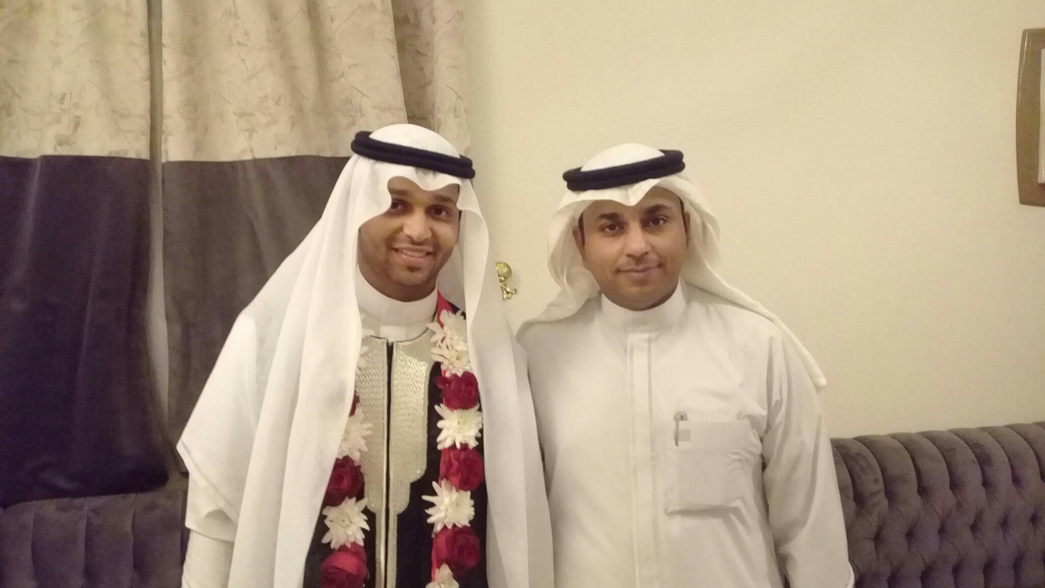 عبدالعزيز آل عمر يحتفل بزواجه في جازان
