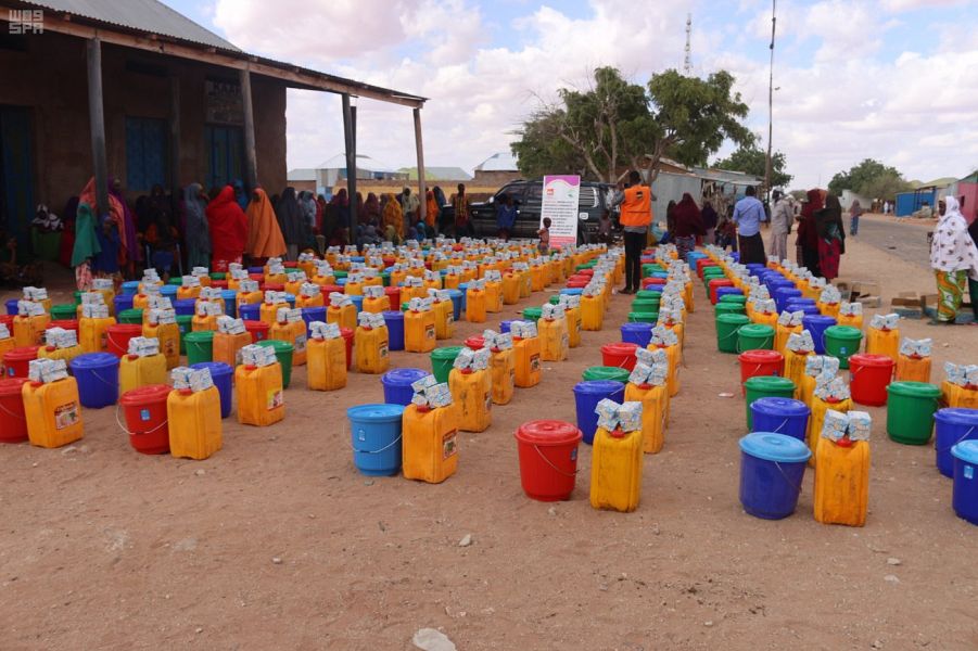 صور.. مركز الملك سلمان للإغاثة يؤهل مرافق المياه والصرف الصحي بالصومال