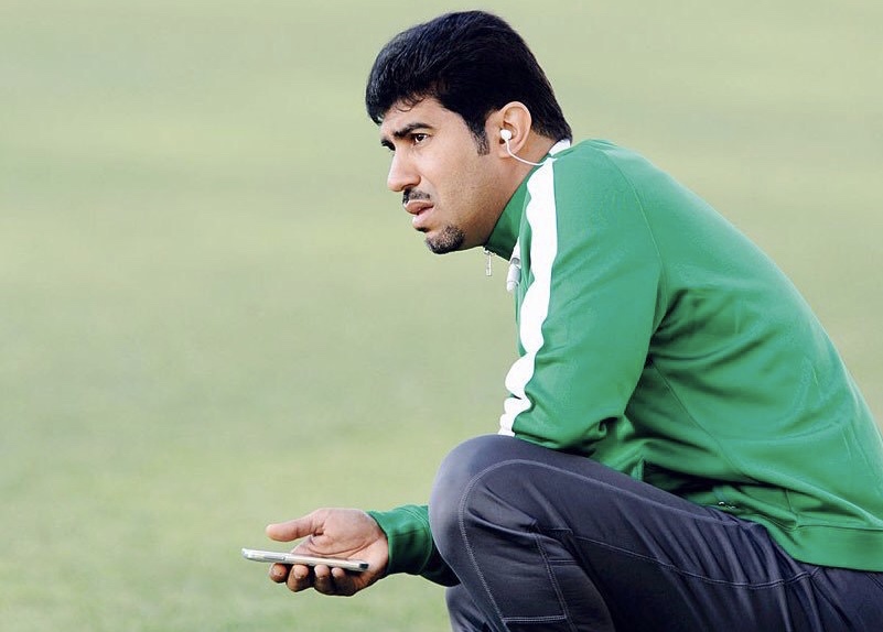 زكي الصالح يعطل خروج مهند عسيري من الأهلي