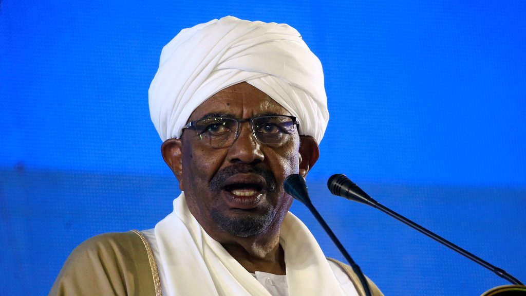 البشير: هناك مؤامرة ضد السودان وسنتصدى لكل من يحاول تخريب مقدرات الشعب