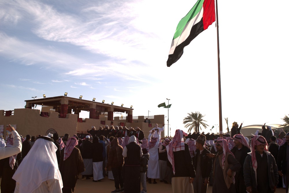 السعودية والإمارات محبة شعبين تحتضنها أرض الجنادرية