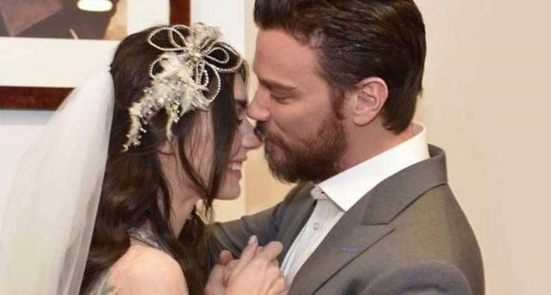 الممثلة التركية بورجو كيراتلي تثير ضجة بسبب فستان زفاف فاضح
