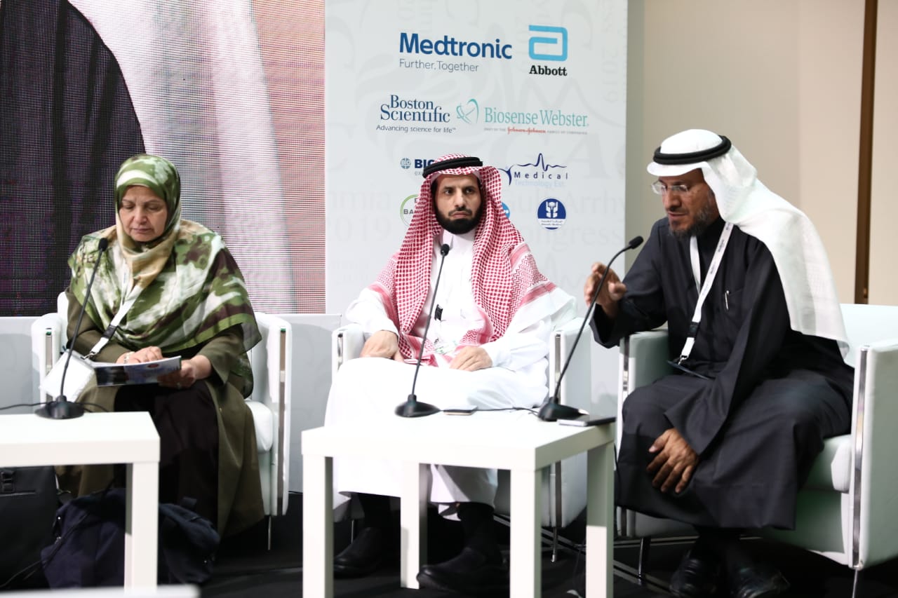 100 مختص يناقشون تقييم حالات الموت المفاجئ ومستجدات كهربية القلب في الرياض