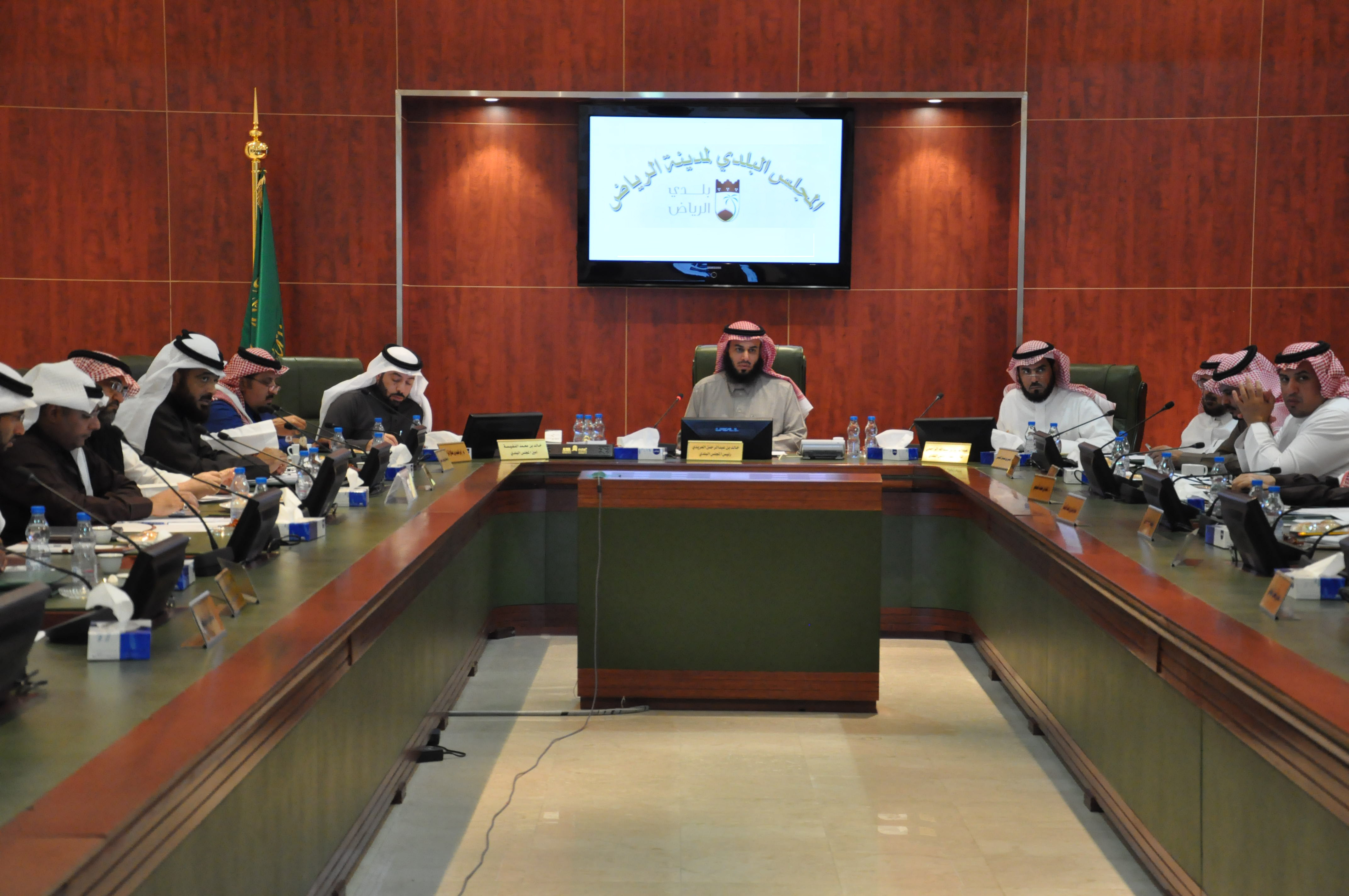 بلدي الرياض يعرض تساؤلات المواطنين حول الدور الرقابي لبرنامج إجادة