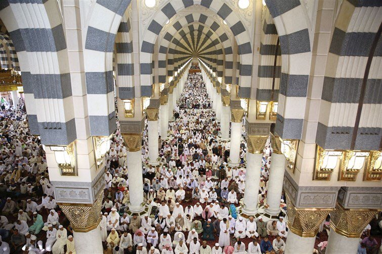 خطيب المسجد النبوي: بشارات متتابعة لأهل الإسلام أعظمها لمن حقق التوحيد