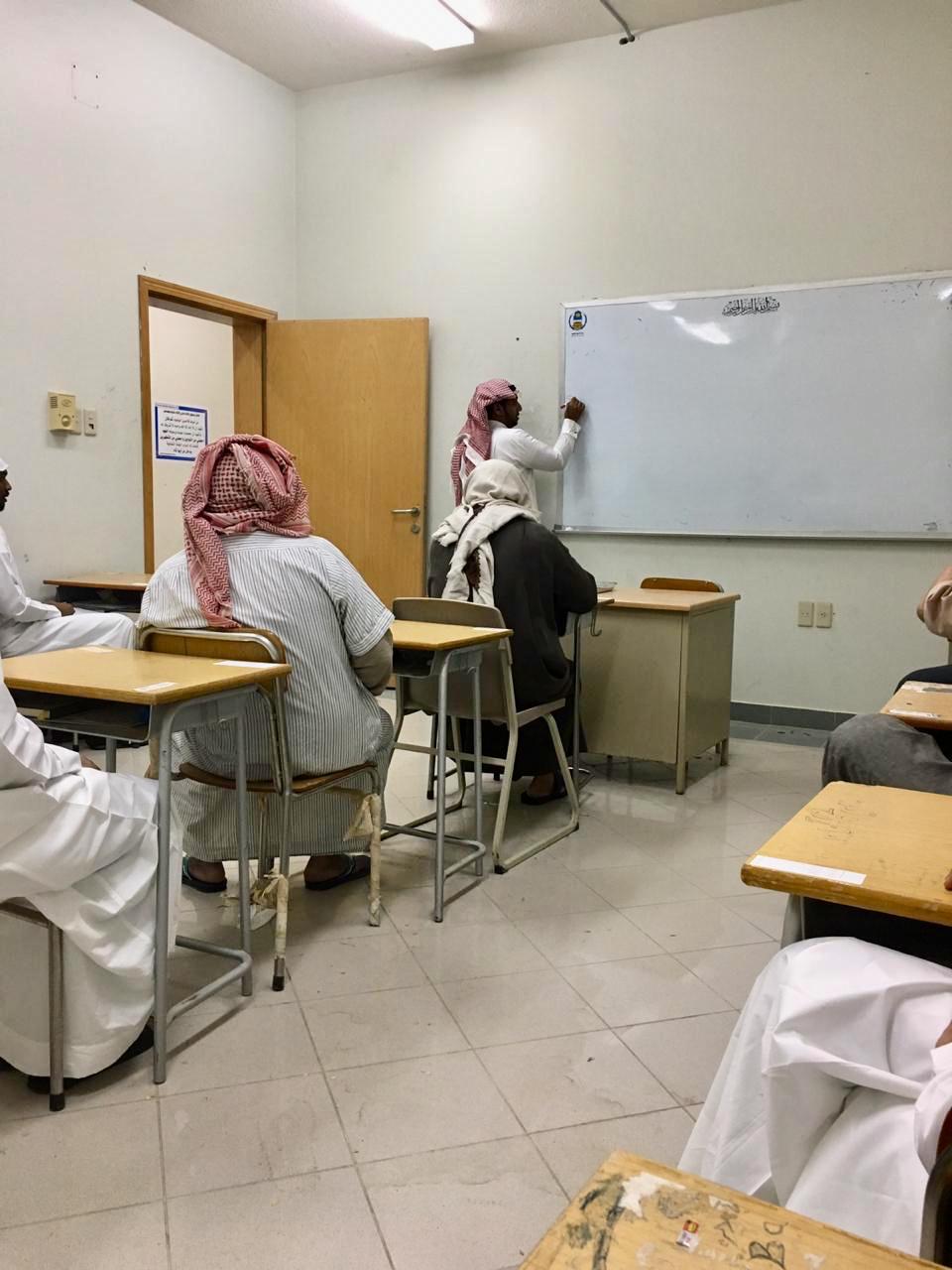 صور.. نزلاء سجون الشرقية يستأنفون دراستهم في التعليم العام والجامعي