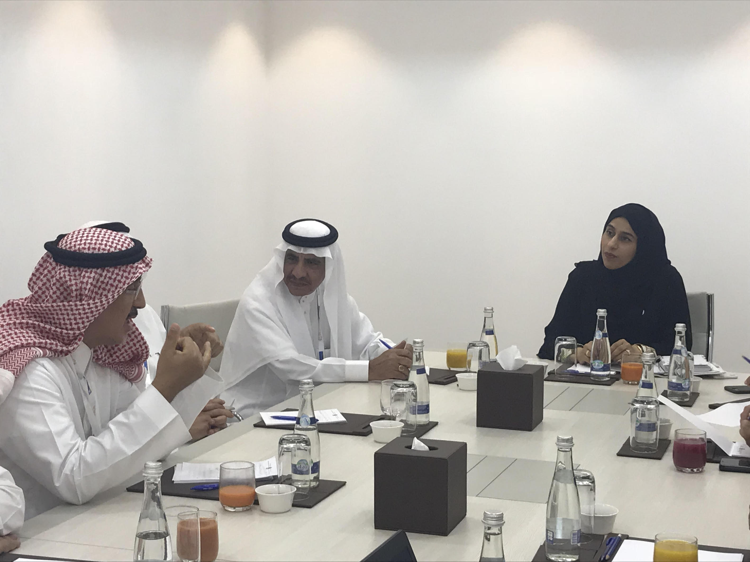 وفد الشورى يبحث العلاقات الثنائية والعمل المشترك مع وزيرة تنمية المجتمع الإماراتية