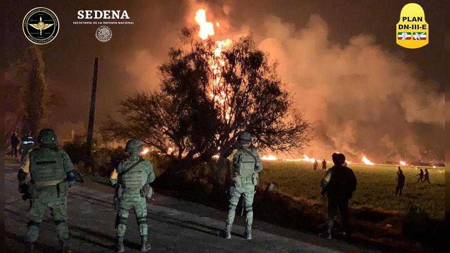مصرع أكثر من 66 شخصًا في انفجار خط أنابيب وسط المكسيك