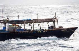 إيران تحتجز صيادين مصريين
