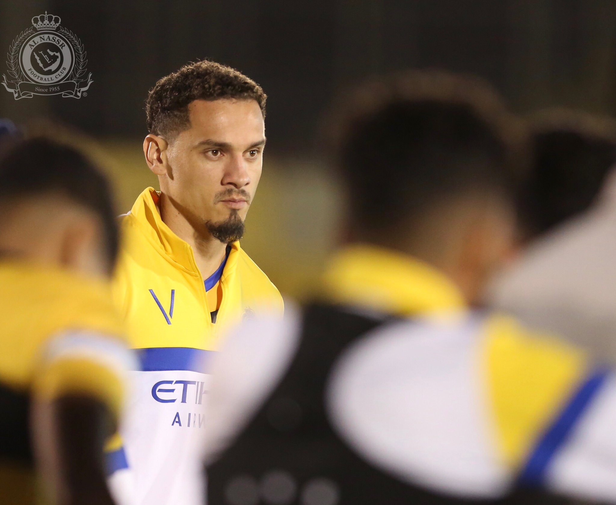 الوافد الجديد مايكون بيريرا يتقدم تدريبات #النصر