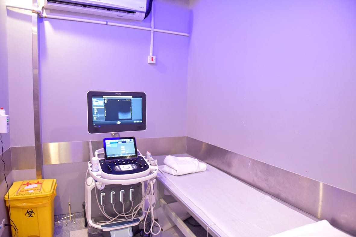 دعم مستشفى عسير المركزي بـ١٦ جهاز أشعة رقمية متقدمة