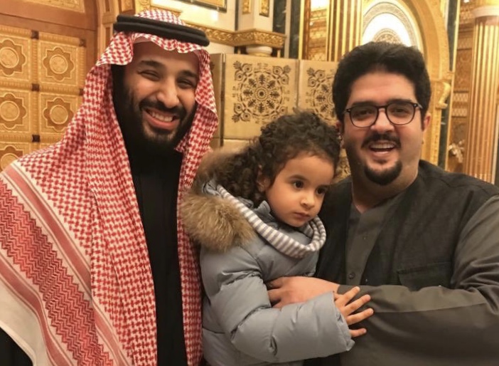 شاهد الأمير محمد بن سلمان في منزل عبدالعزيز بن فهد بالرياض