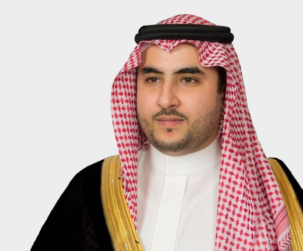 خالد بن سلمان يبحث مع وزير الخارجية الأمريكي التصدي لممارسات إيران