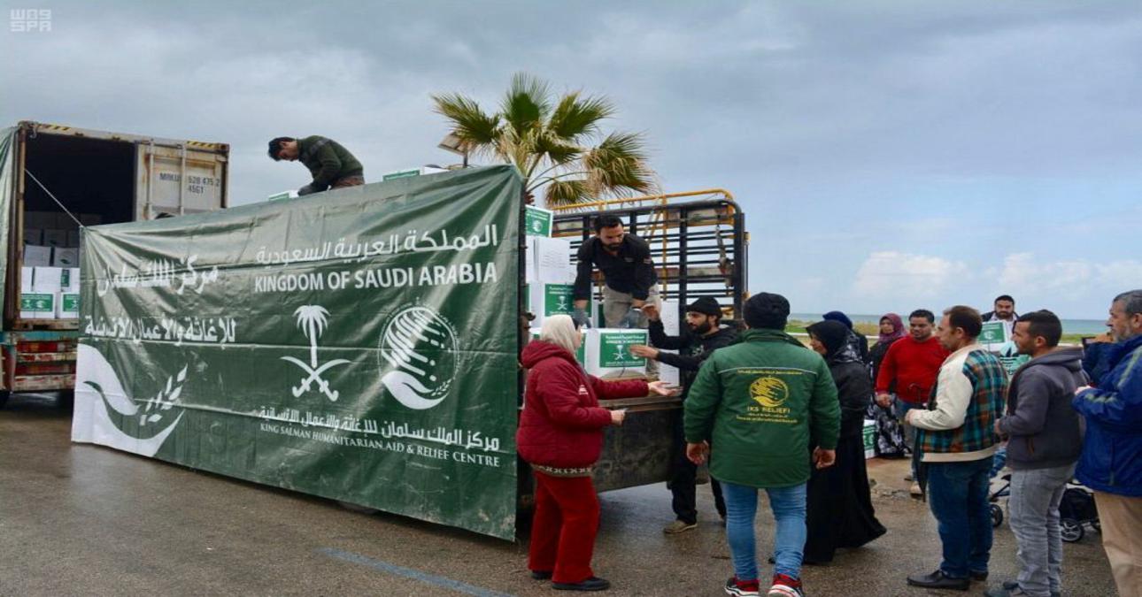 922 سلة غذائية من مركز الملك سلمان للإغاثة إلى لاجئي سوريا في لبنان