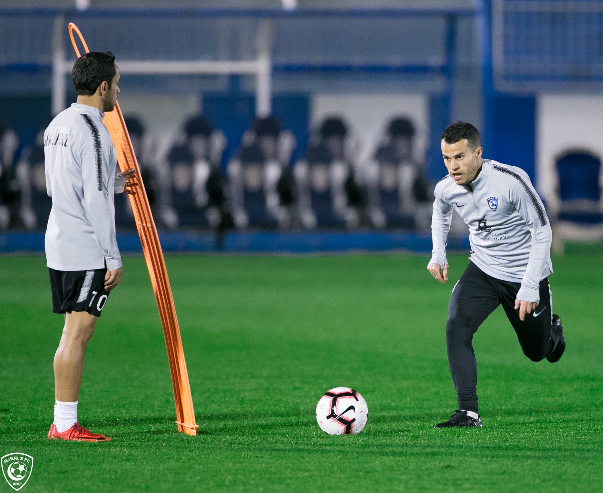 ترقب لإطلالة جيوفينكو الأولى بقميص الهلال