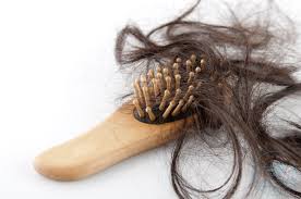 علاجات منزلية فعّالة لتساقط الشعر