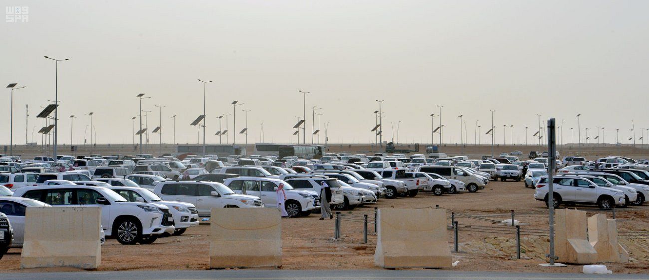 أكثر من 6 آلاف موقف سيارات لزوار مهرجان للإبل