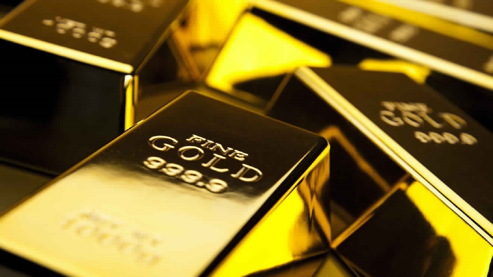 أسعار الذهب تتراجع في التعاملات الصباحية