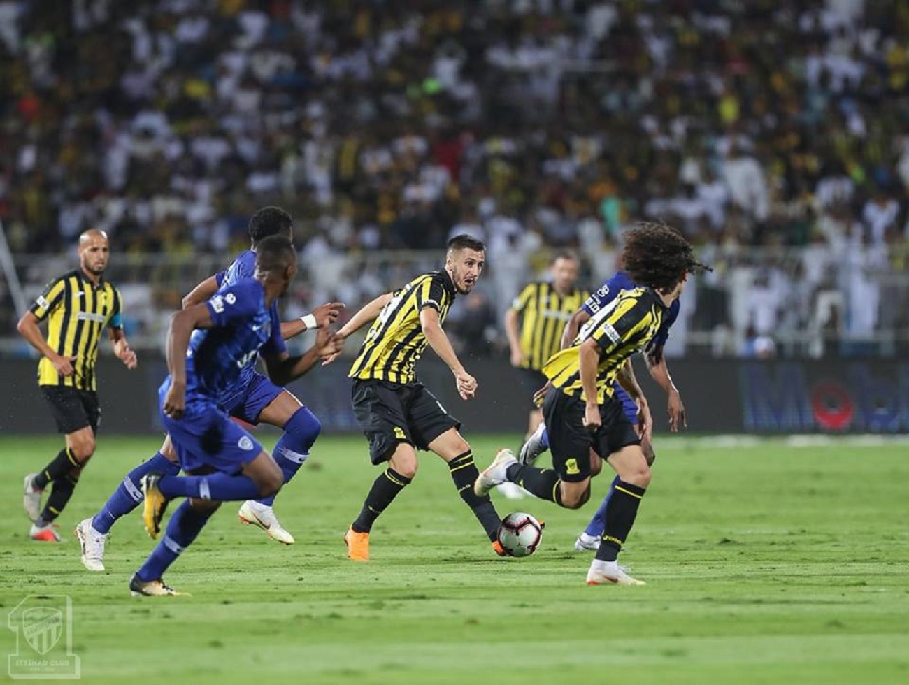 إقبال جماهيري على تذاكر الاتحاد والهلال في دوري محمد بن سلمان للمحترفين